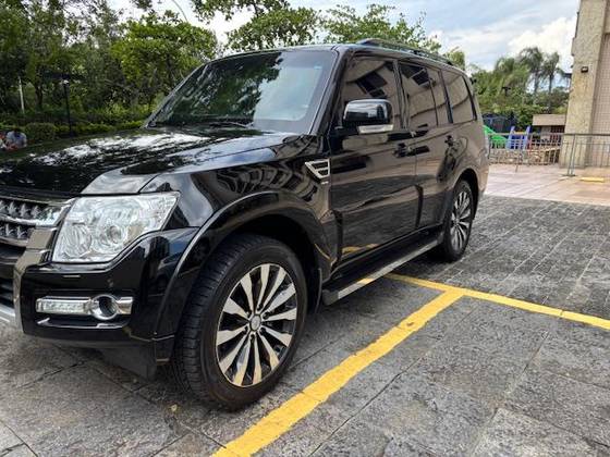 MITSUBISHI PAJERO FULL 3.2 HPE 4X4 16V TURBO INTERCOOLER DIESEL 4P AUTOMÁTICO MITSUBISHI PAJERO FULL 3.2 HPE 4X4 16V TURBO INTERCOOLER DIESEL 4P AUTOMÁTICO